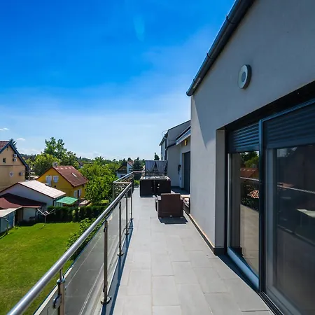 Ah-premium Rooftop *